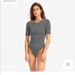 Everlane striped bodysuit sz M like new
